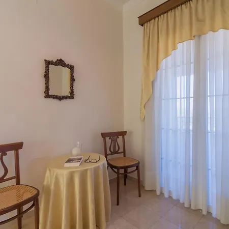 Maya Holiday House Casa vacanze *